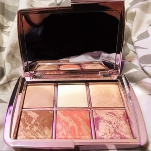 HOURGLASS Ambient Lighting Edit Volume 4